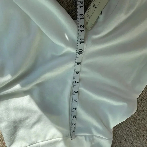 Crystal Sky Double V Neck Sleeveless Zip Back Wide Leg White Jumpsuit Women's M - Picture 3 of 12